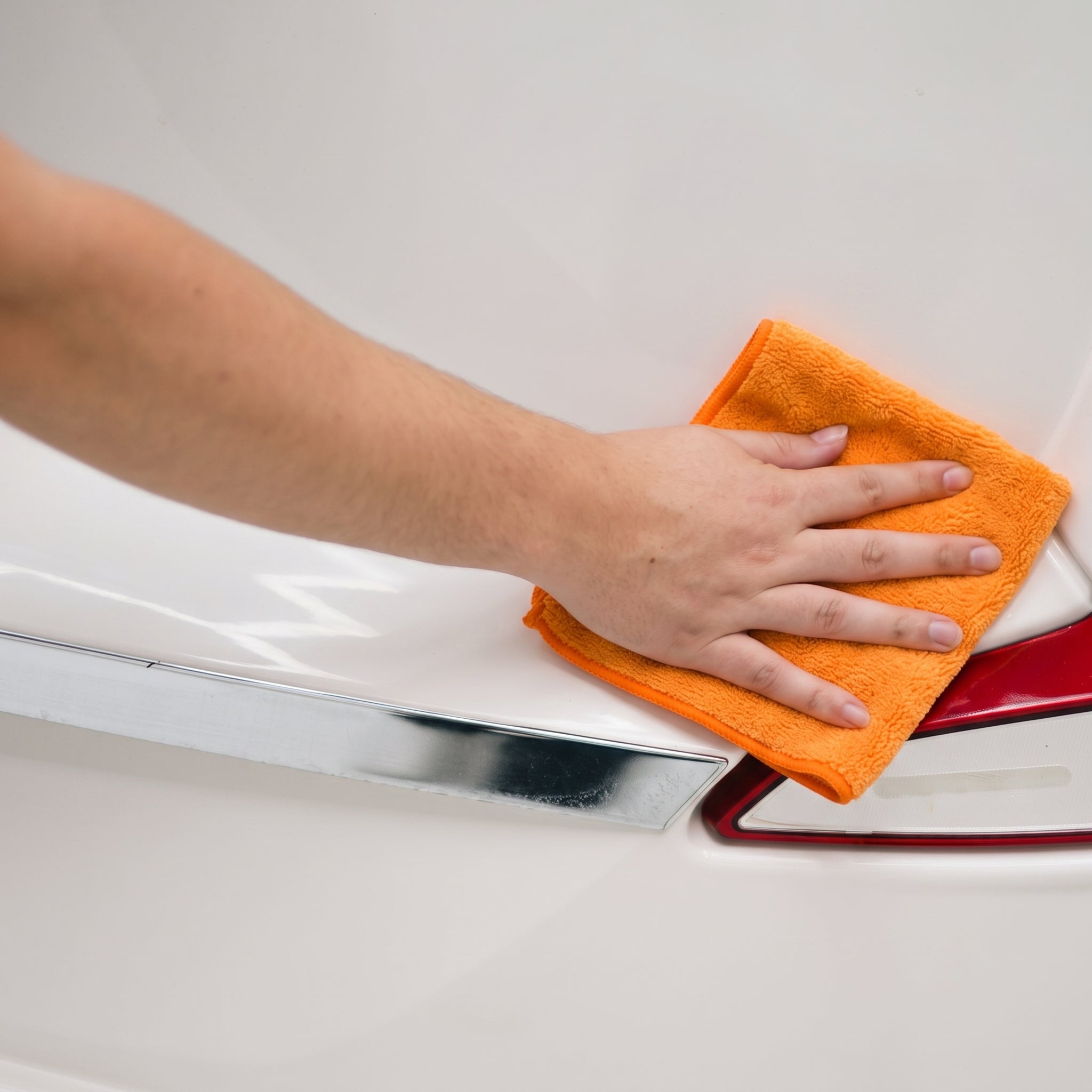 Carmotec No-H2O wassen zonder water resultaat – beschermende glanslaag op camperlak