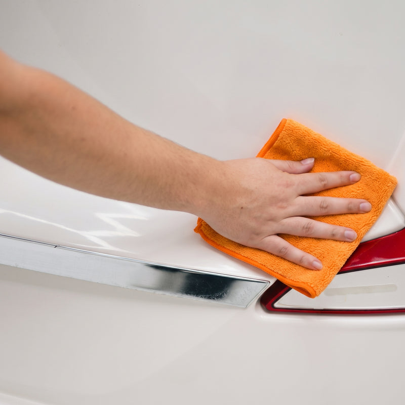 Carmotec No-H2O wassen zonder water resultaat – beschermende glanslaag op camperlak