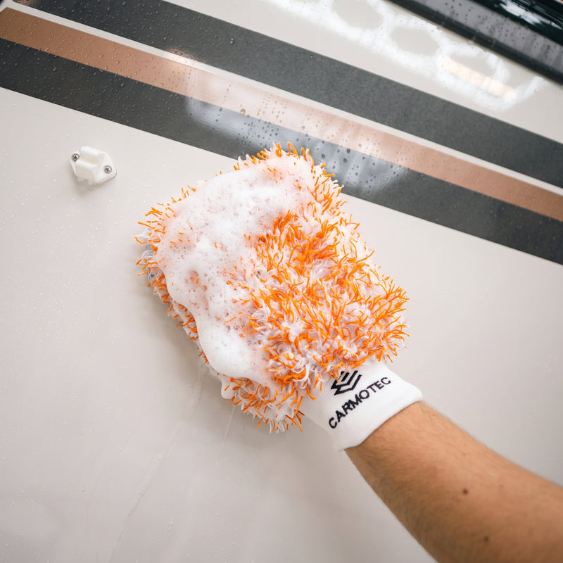 Carmotec Wash shampoo resultaat – schone glanzende camper of caravan zonder waskrassen